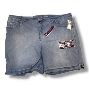 🆕 NWT Gloria Vanderbilt 24w Light Wash Amanda Slimming Effect High Rise Shorts